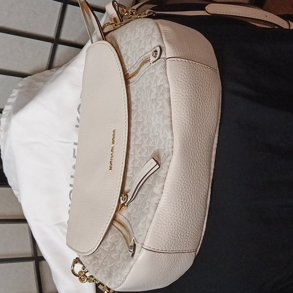 MICHAEL KORS EVIE NWT😍😍😍😍 - Picture 3 of 9